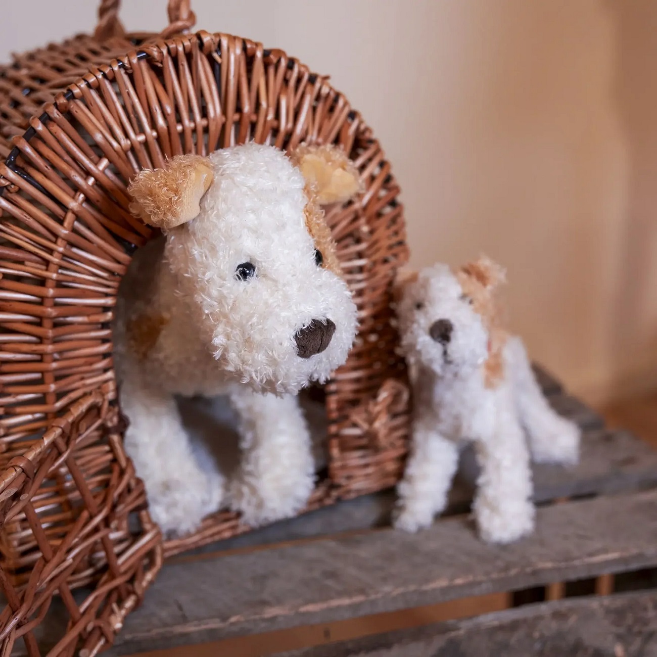Egmont Toys М’яка іграшка Песик Еліот, середній